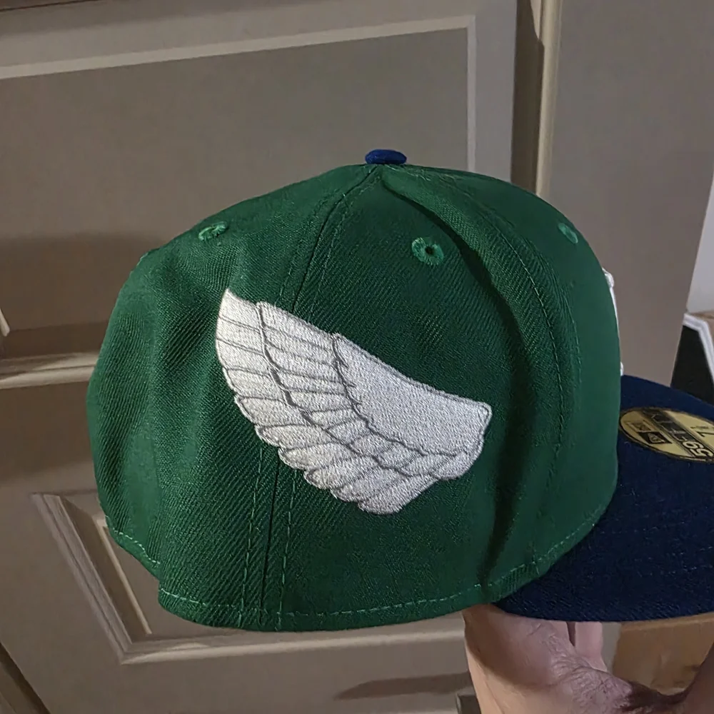 New Era LA Dodgers Two-Tone Fitted Hat - Green & Navy with Wings 7 7/8 - Picture 3 of 6